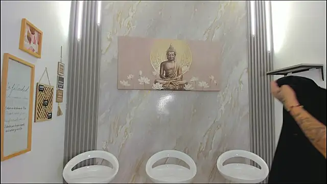 HEART_OF_MILAMBER's cam snapshot