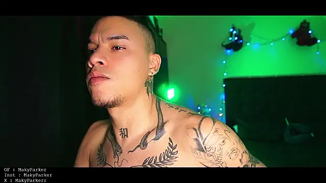 AlphaMasterXxx's cam snapshot