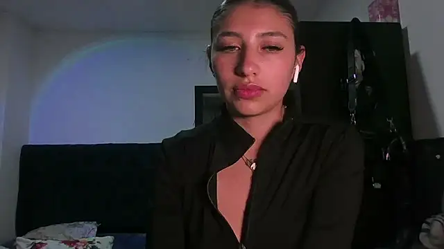 AliceTeenager___'s cam snapshot