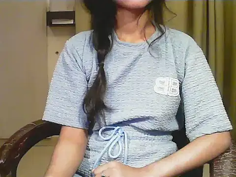 short_girl_'s cam snapshot