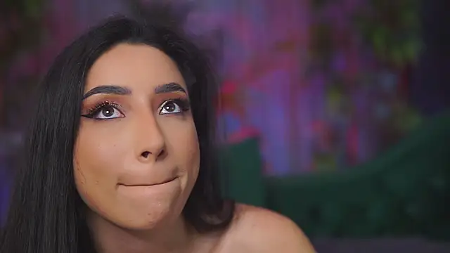 GinaValentinna's cam snapshot