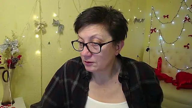 EmilyL0ve's cam snapshot