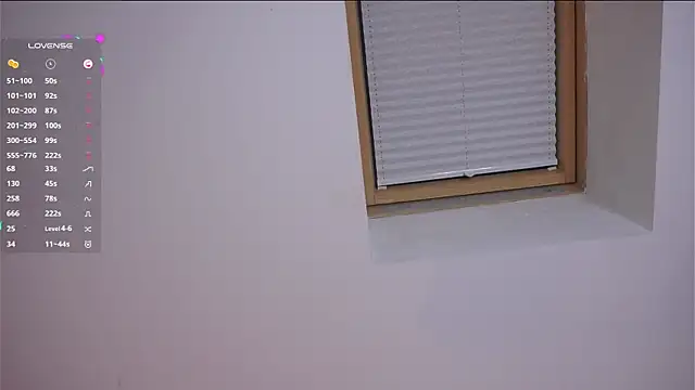 LeonaBelhumeur live sex cam