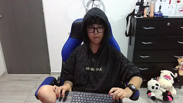 thomascooper7 live sex cam