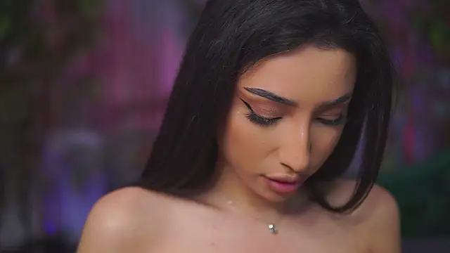 GinaValentinna live sex cam