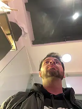 Baphomet212341's cam snapshot