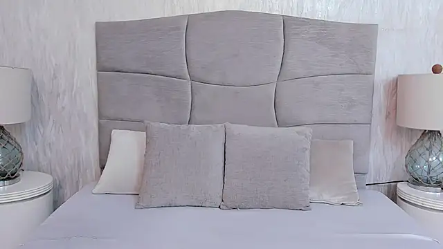 Naomii_BDSM's cam snapshot