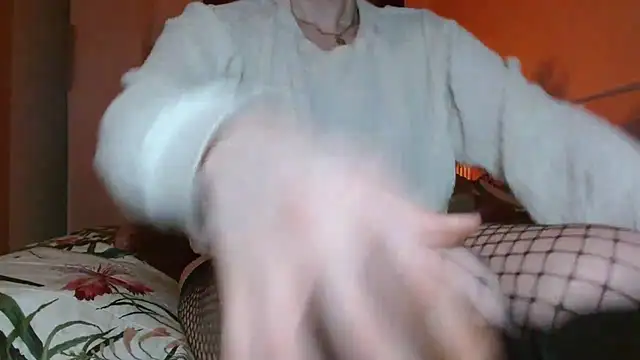 Regina_5's cam snapshot