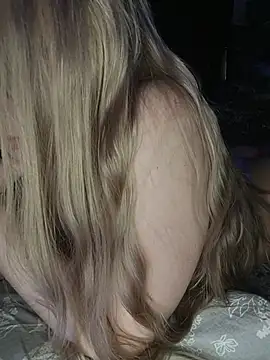 BunnyFoxy777's cam snapshot