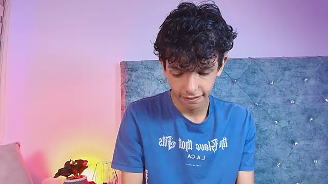 maxfrost_1's cam snapshot