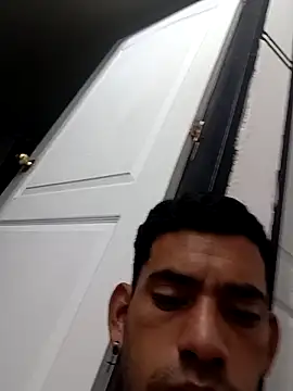 Negritohot2828's cam snapshot