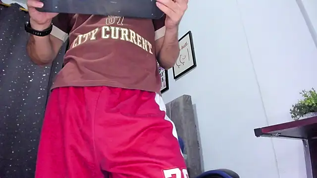 The_skinnyguys's cam snapshot