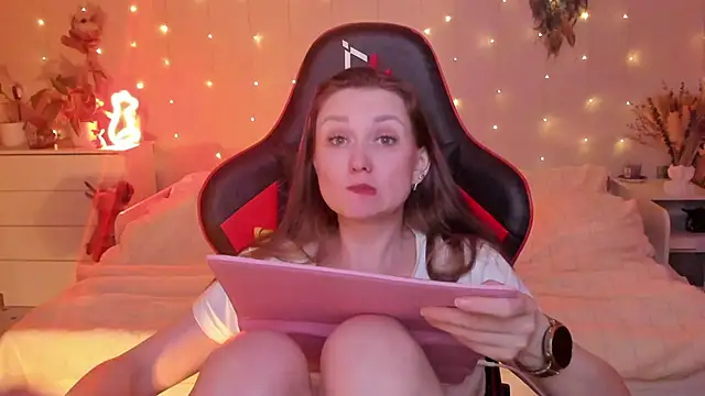 desperatehousewife__'s cam snapshot