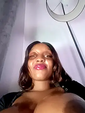 Busty_Bambi's cam snapshot