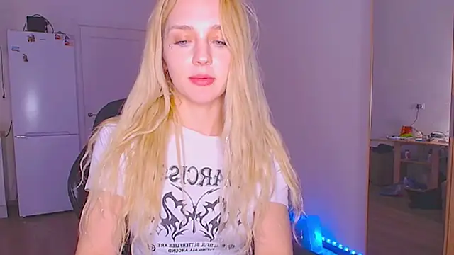 sailormoon666_'s cam snapshot