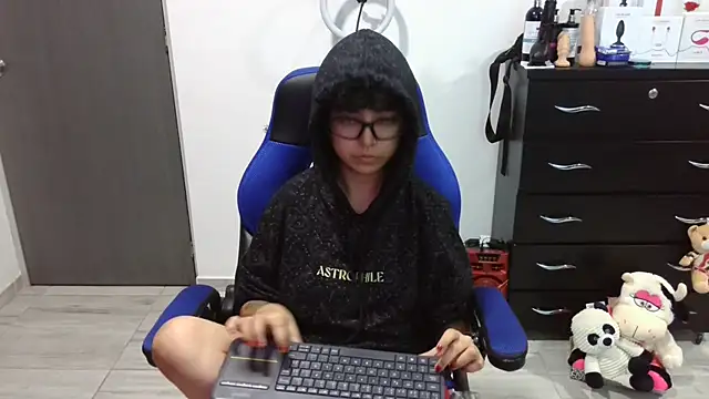 thomascooper7 live sex cam