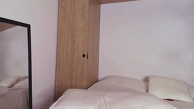 Zaraslim_ live sex cam