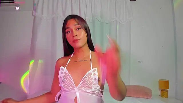 Grecia_Moore live sex cam