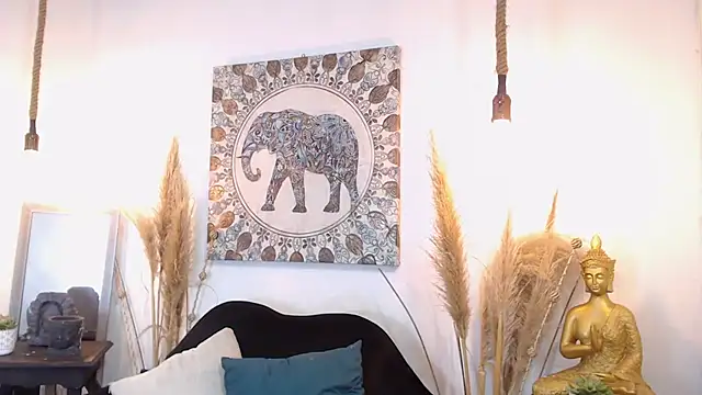 ZharaGag_on_u live sex cam