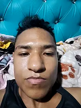 Alyfer23 live sex cam