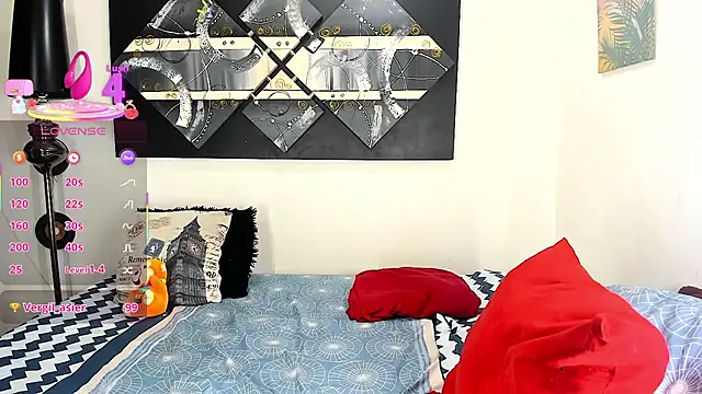 SARAMISHA live sex cam