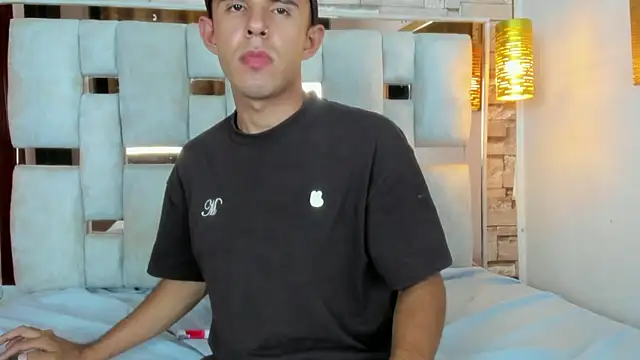 Lian_Brown live sex cam