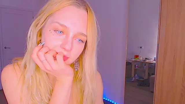 sailormoon666_'s cam snapshot