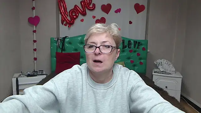 EmiliaGree's cam snapshot