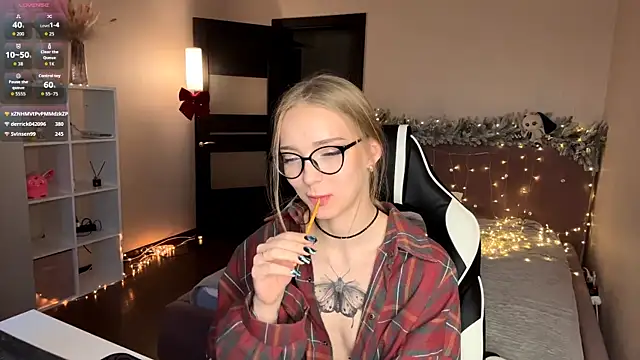 EvaPeace's cam snapshot