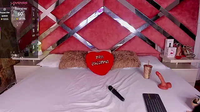 Lily_Queen30's cam snapshot