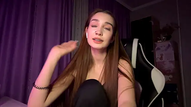 HollyPaw's cam snapshot