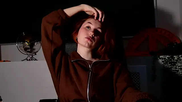 ClaireMathis's cam snapshot