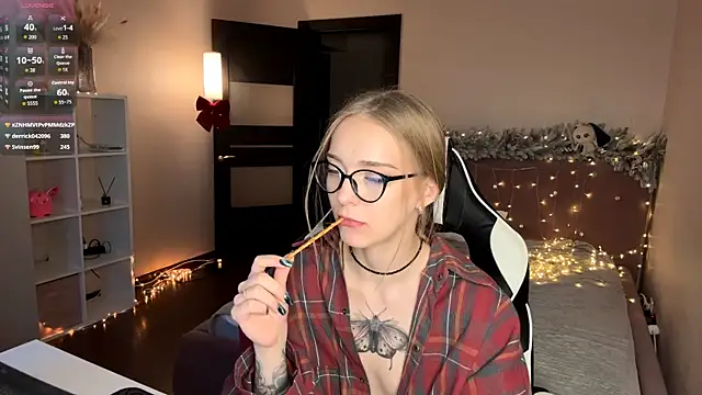 EvaPeace's cam snapshot