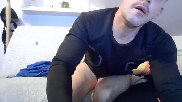 Cambitchboy live sex cam