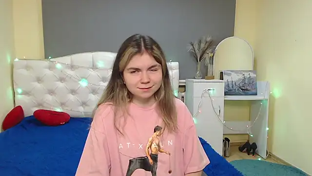 TinaRedly live sex cam