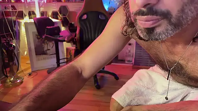 Secret_Lovers1's cam snapshot