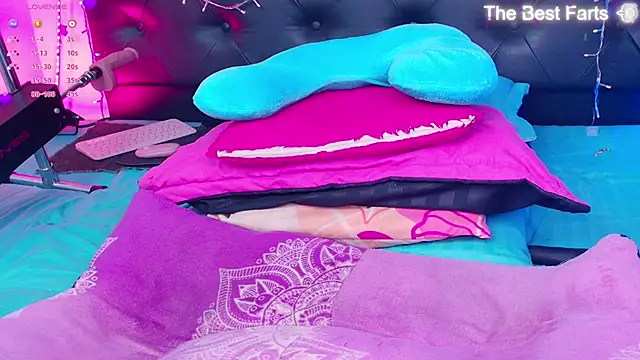 Adriana-55 live sex cam