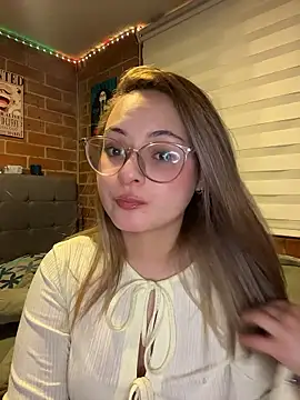 Lilaa2305's cam snapshot