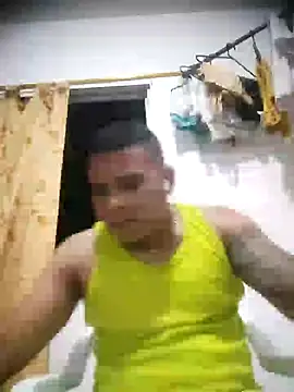 SaucyAffair0 live sex cam