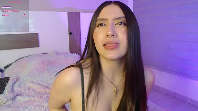 PiaSmile live sex cam