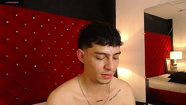 Logan_Woods's cam snapshot