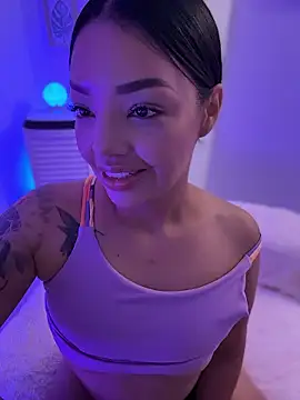 JennLeMoka's cam snapshot