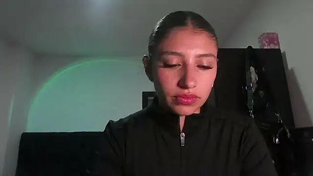 AliceTeenager___'s cam snapshot