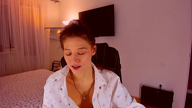 MiaPrecious's cam snapshot