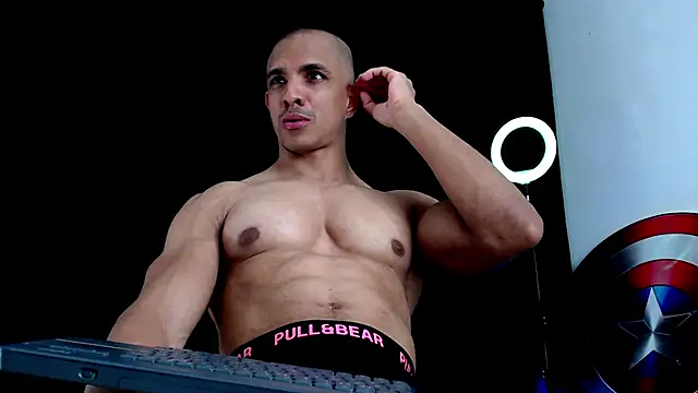 Antonywebb94's cam snapshot