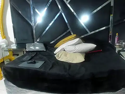 LanaGreySexy's cam snapshot