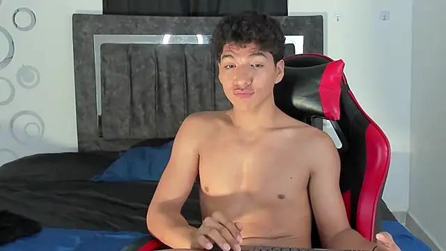 Maximiliano_Khalil's cam snapshot