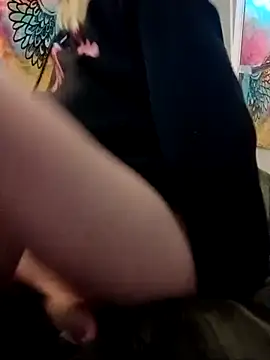 LuvTune's cam snapshot