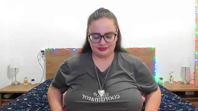 amiravyxen's cam snapshot