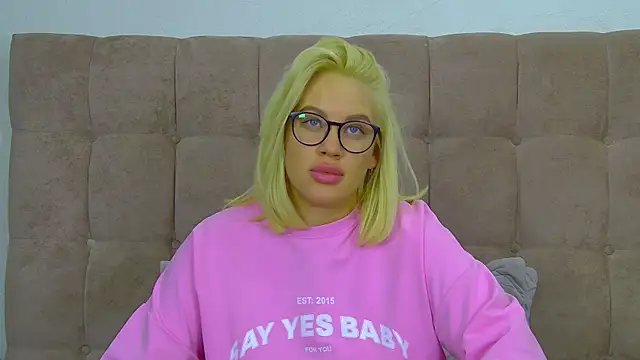 MariaNeumann live sex cam